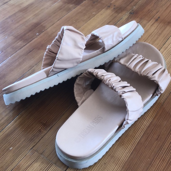 🩷 Dream pairs women’s slide on sandals - Picture 2 of 2
